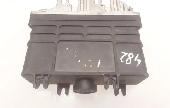 Volkswagen PASSAT B4 Engine control unit/module 8A0907311L 0261203188 0261203189