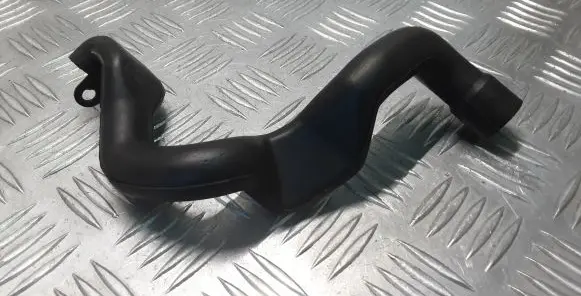 Toyota Avensis T250 Other engine bay part