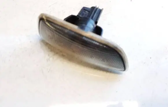 Volvo S80 Front fender indicator light 30722641 150723