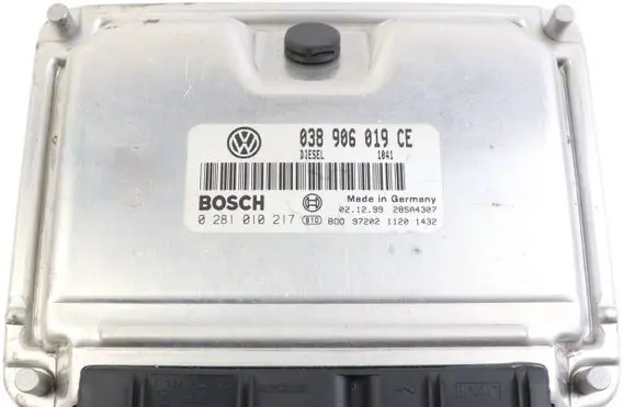 Volkswagen PASSAT B5 Engine control unit/module 038906019CE 28SA4307 0281010217