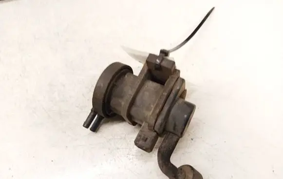 Opel Zafira A Turbo solenoid valve 4522371
