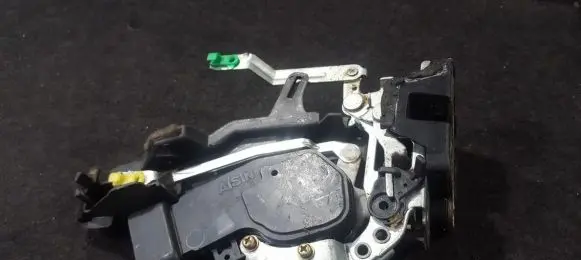Toyota Camry Rear door lock
