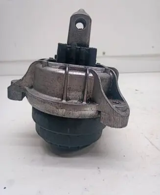 BMW 5 F10 F11 Engine mount bracket F045008922