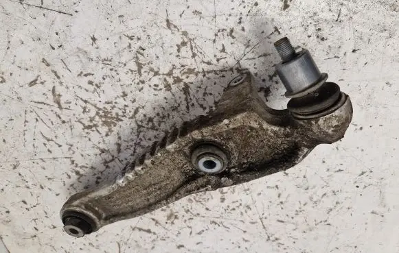 Land Rover Range Rover Velar Front lower control arm/wishbone HK833C255