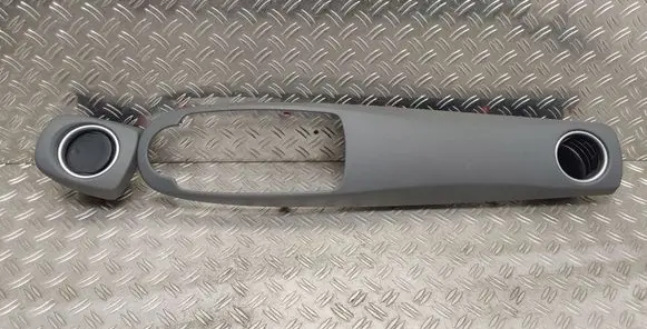Toyota Yaris Panel trim 554700D030 554040D010