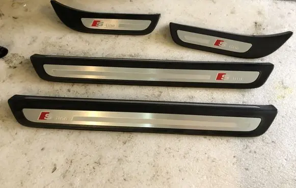 Audi Q5 SQ5 Other sill/pillar trim element 8R0853375 8R0853376