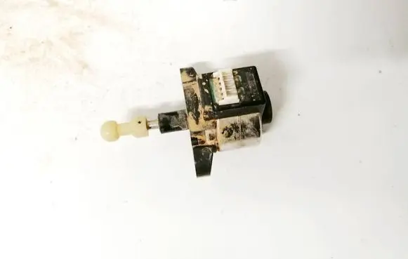 Audi Q3 8U Headlight level adjustment motor 