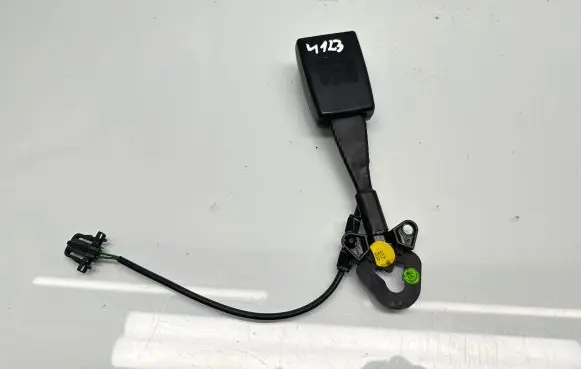 Audi Q7 4L Front seatbelt buckle 4l0857755e