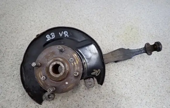 Honda Prelude Front wheel hub spindle knuckle 