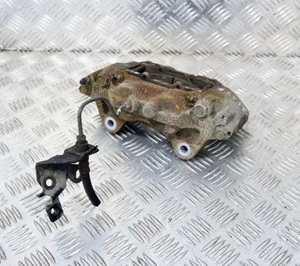 Toyota Hilux (AN10, AN20, AN30) Front brake caliper