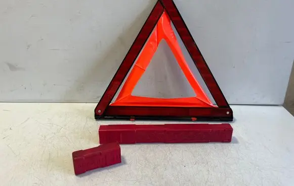 Mercedes-Benz EQC Emergency warning sign A1718900097