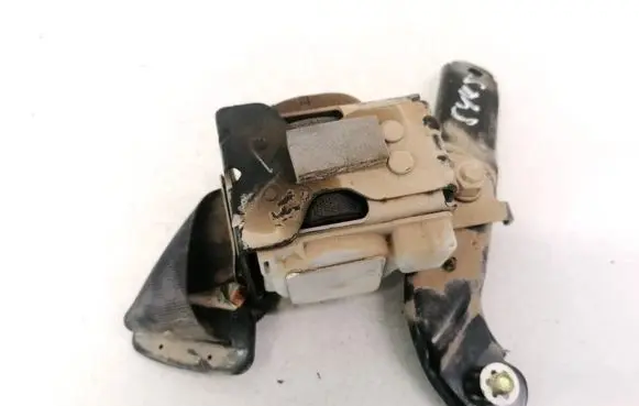 Subaru Legacy Middle seatbelt (rear) 