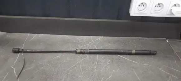 Rover 200 XV Tailgate strut BHE45001