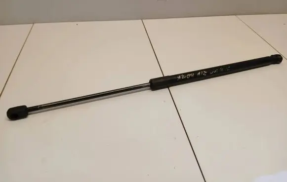 Audi A3 S3 8P Tailgate/trunk strut/damper 8p4827552b