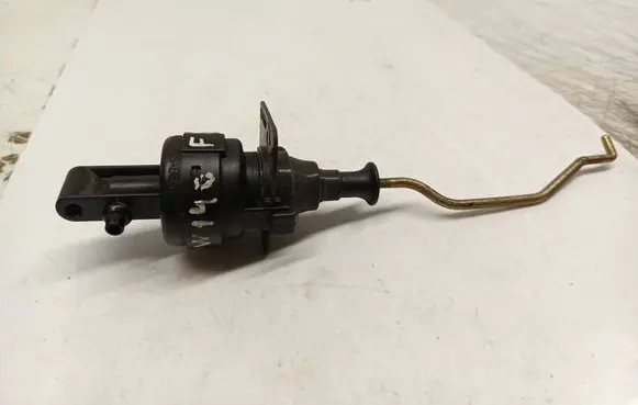 Mercedes-Benz S W140 Central locking vacuum pump 1407230411