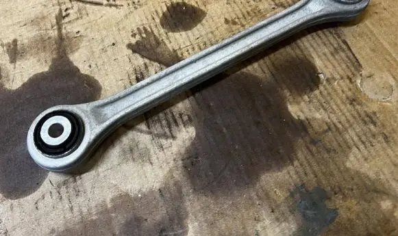 Porsche Panamera (970) Rear control arm 97033104300
