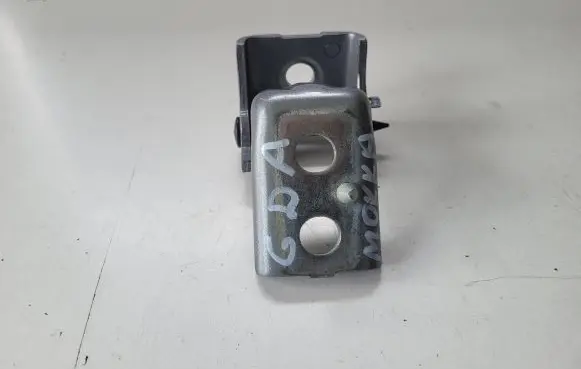 Opel Mokka B Rear door lower hinge