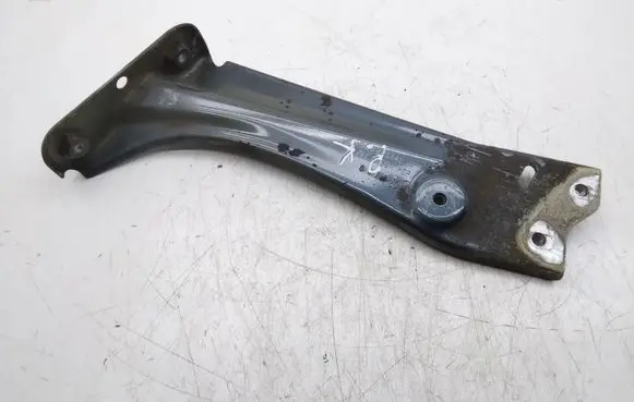 Skoda Octavia Mk3 (5E) Headlight/headlamp mounting bracket 