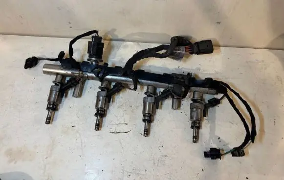 Skoda Octavia Mk3 (5E) Fuel injectors set 06K133317G 06L906036K 06L971627E