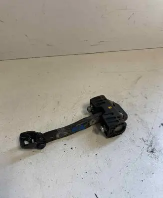 BMW 3 F30 F35 F31 Rear door check strap stopper 7311340