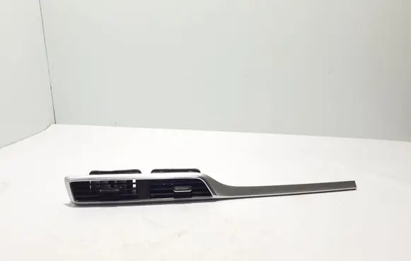 MG ZS Dash center air vent grill 10563702