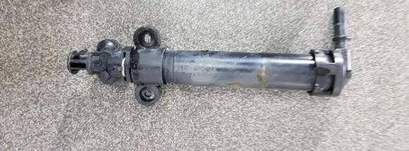 Chevrolet Captiva Headlight washer spray nozzle