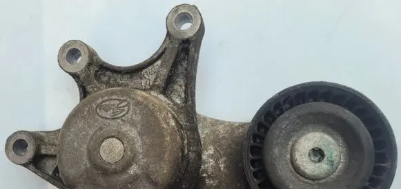 BMW 5 F10 F11 Alternator belt tensioner 7594969