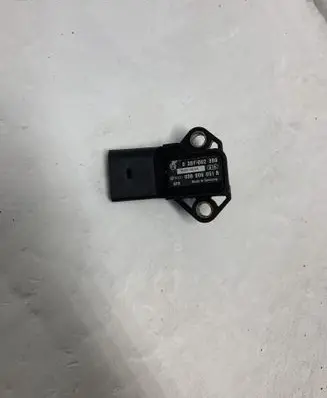 Audi A6 S6 C6 4F Air pressure sensor 0281002399 038906051B