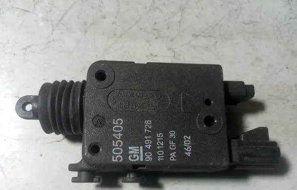 Opel Vectra B Central locking motor 90491728