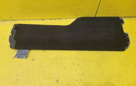 Land Rover Discovery 4 - LR4 Tailgate/trunk upper cover trim 