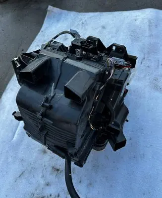 Dacia Duster II Interior heater climate box assembly 272707351R