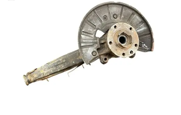 Volkswagen Touareg I Front wheel hub spindle knuckle 7L0407257A