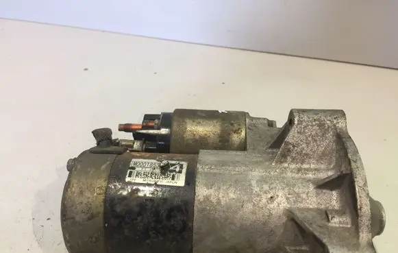 Peugeot 406 Starter motor M000T85381