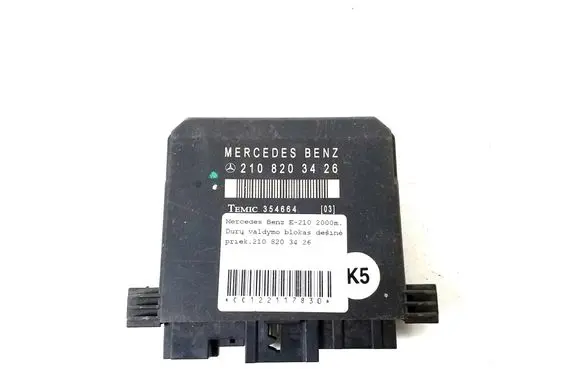 Mercedes-Benz E W210 Door control unit/module A2108203426