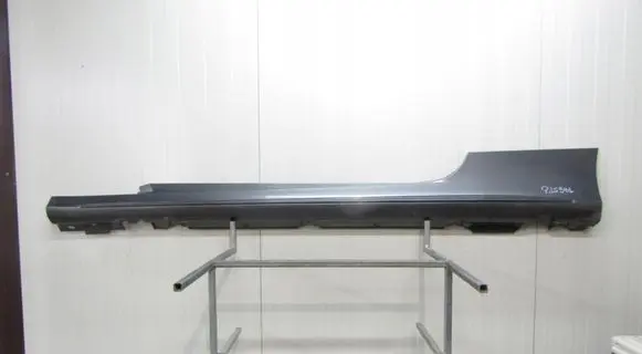 Mercedes-Benz C AMG W202 Front sill (body part) a2056906905