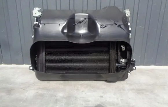 Maserati GranTurismo Radiator set 