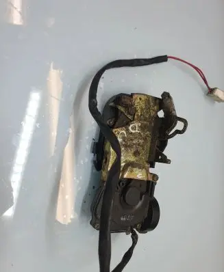 Mazda Premacy Front door lock