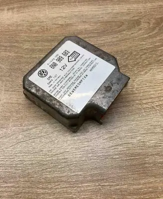Volkswagen Golf IV Airbag control unit/module 6N0909603 5WK4137 USED