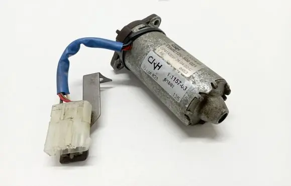 BMW X5 E53 Seat adjustment motor 1137401 12V500021