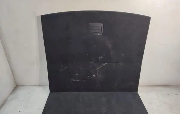 Trunk/boot floor carpet liner