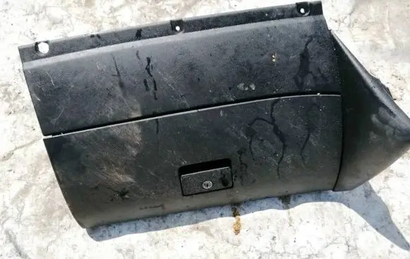 Volkswagen Golf IV Glove box 1j1857101a 1j1857104a