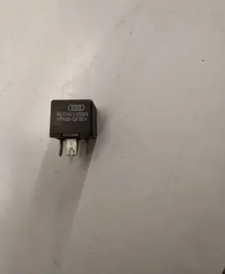 Audi A8 S8 D3 4E Other relay 8D0951253A
