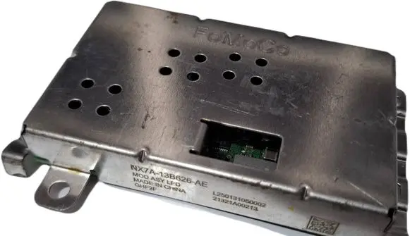 Ford Focus LED ballast control module HX7A13B626AE NX7A13B626AE L250131050002