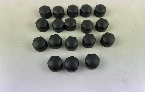 Seat Arona Wheel nut cap/cover 4M0601173E 4M0601173C