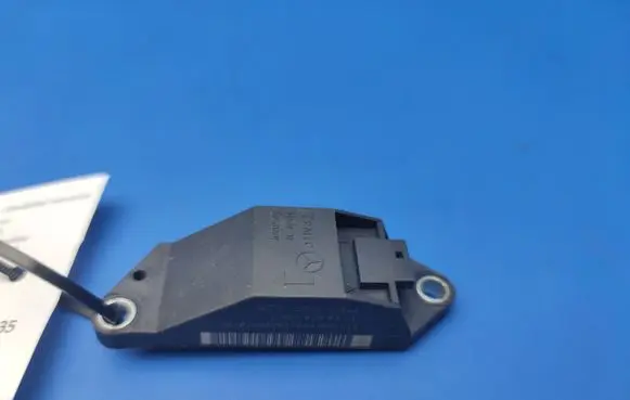 Mercedes-Benz E W211 Airbag deployment crash/impact sensor A0018209326