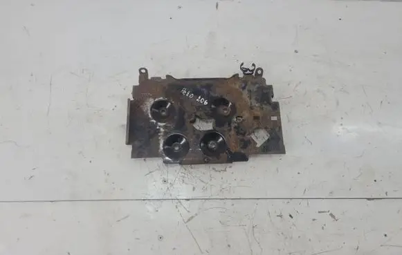 Peugeot 206 Battery tray 