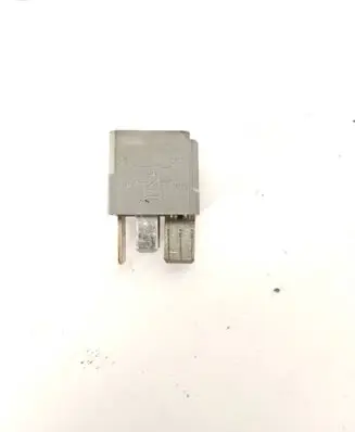 Mercedes-Benz E W211 Other relay 4RA00779307 A0025422619