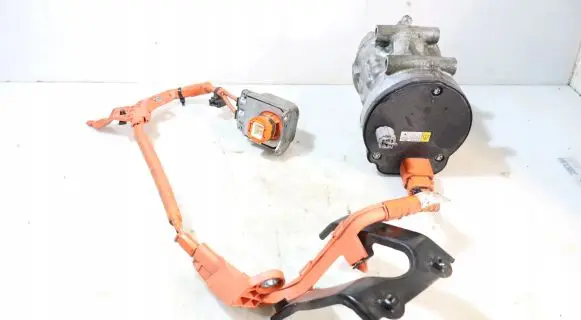 Toyota C-HR I Air conditioning (A/C) compressor (pump)