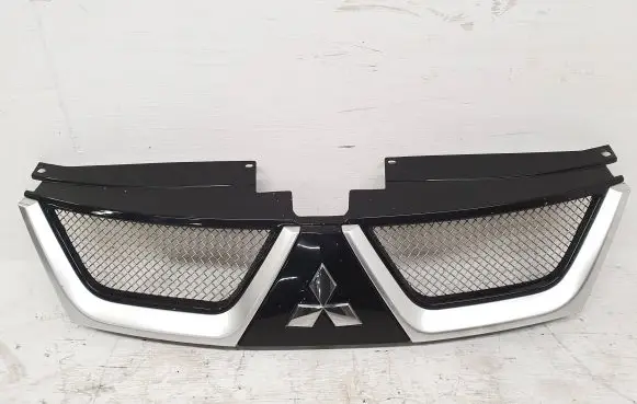 Mitsubishi Outlander Front bumper upper radiator grill 02009923 MZ313901S1