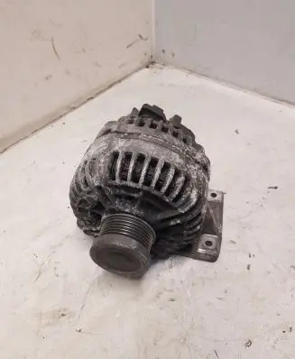 Volvo XC90 Generator/alternator 8651665